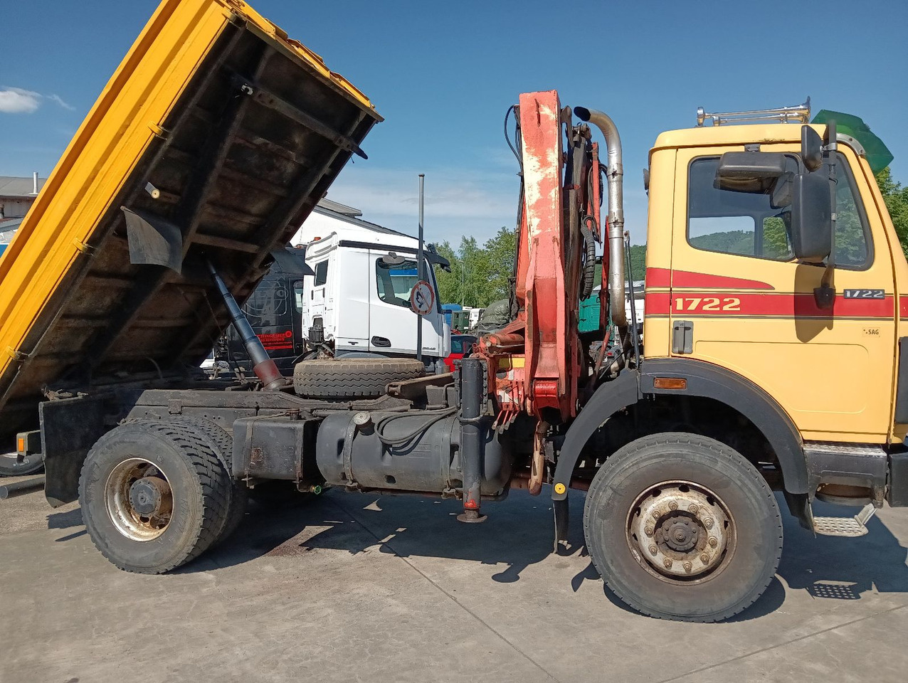 Mercedes-Benz SK 1722 AK 4x4 Blatt Schalter PalfingerPK10500A4 - Самосвал, Автоманипулятор: фото 2 Mercedes-Benz SK 1722 AK 4x4 Blatt Schalter PalfingerPK10500A4 - Самосвал, Автоманипулятор: фото 2