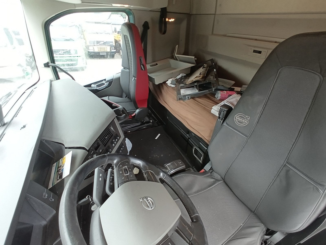 Тягач Volvo FH 500 4x2T X-Track Globe I-PARC HydraulikUNFALL: фото 10 Тягач Volvo FH 500 4x2T X-Track Globe I-PARC HydraulikUNFALL: фото 10