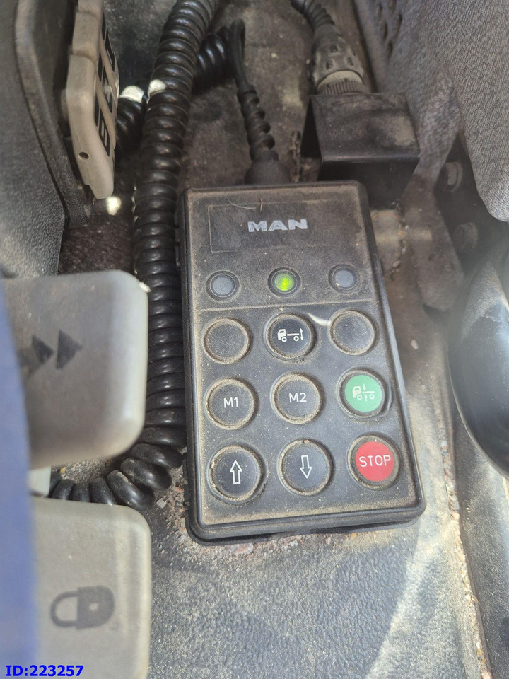 Грузовик с закрытым кузовом MAN LE 8.150 Manual 139tkm ONLY: фото 12 Грузовик с закрытым кузовом MAN LE 8.150 Manual 139tkm ONLY: фото 12