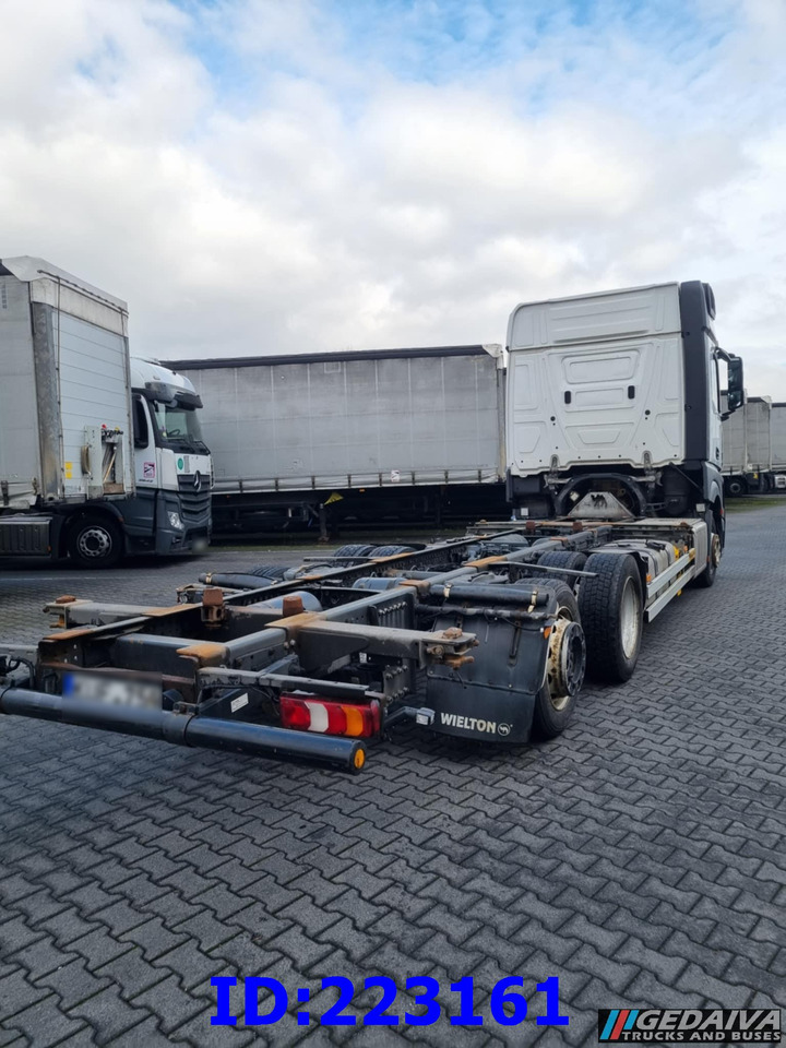 MERCEDES-BENZ Actros 2542 BDF 6x2 Euro6 - Грузовик-шасси: фото 4 MERCEDES-BENZ Actros 2542 BDF 6x2 Euro6 - Грузовик-шасси: фото 4
