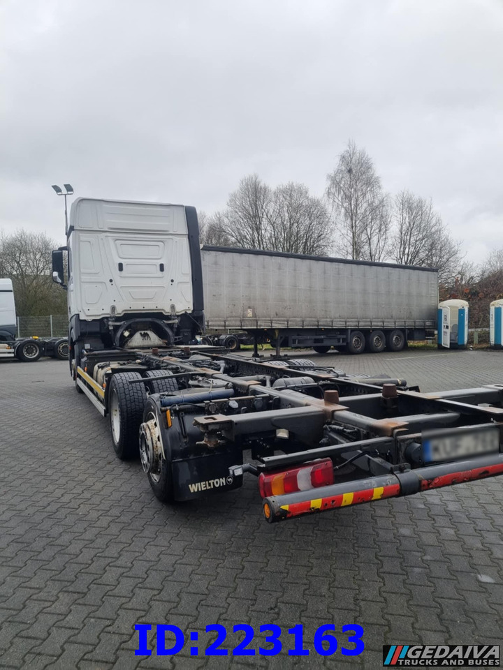 MERCEDES-BENZ Actros 2542 BDF 6x2 Euro6 - Грузовик-шасси: фото 3 MERCEDES-BENZ Actros 2542 BDF 6x2 Euro6 - Грузовик-шасси: фото 3