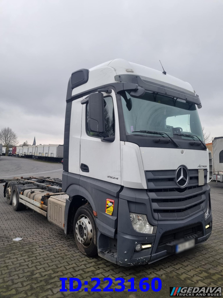 MERCEDES-BENZ Actros 2542 BDF Euro6 - Грузовик-шасси: фото 2 MERCEDES-BENZ Actros 2542 BDF Euro6 - Грузовик-шасси: фото 2