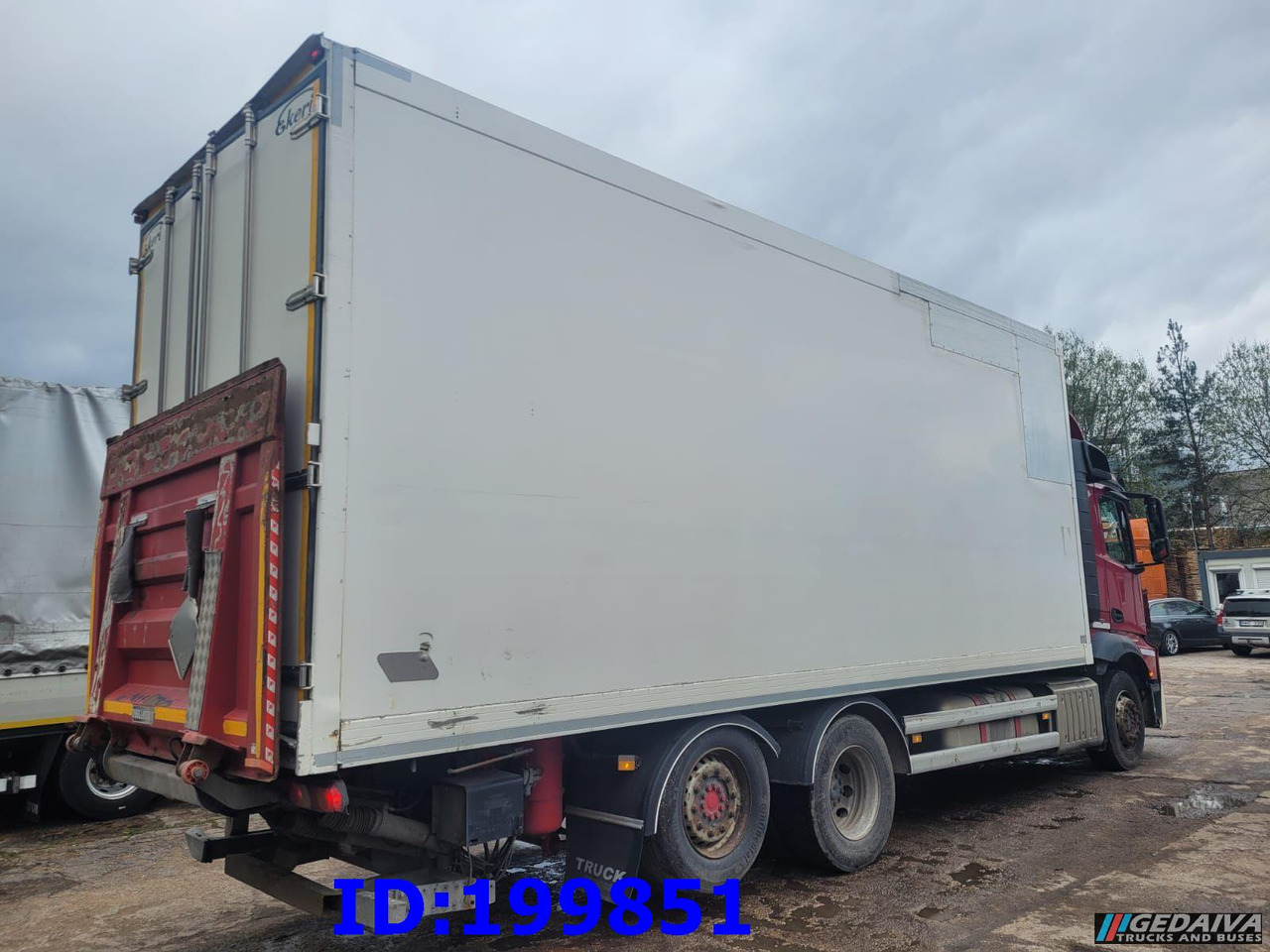 MERCEDES-BENZ Actros 2551 6x2 Euro5 - Грузовик с закрытым кузовом: фото 5 MERCEDES-BENZ Actros 2551 6x2 Euro5 - Грузовик с закрытым кузовом: фото 5
