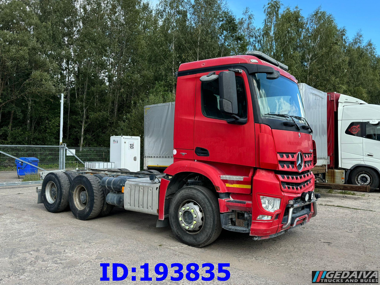 MERCEDES-BENZ Arocs 2840 6x4 Manual Euro6 - Грузовик-шасси: фото 3 MERCEDES-BENZ Arocs 2840 6x4 Manual Euro6 - Грузовик-шасси: фото 3