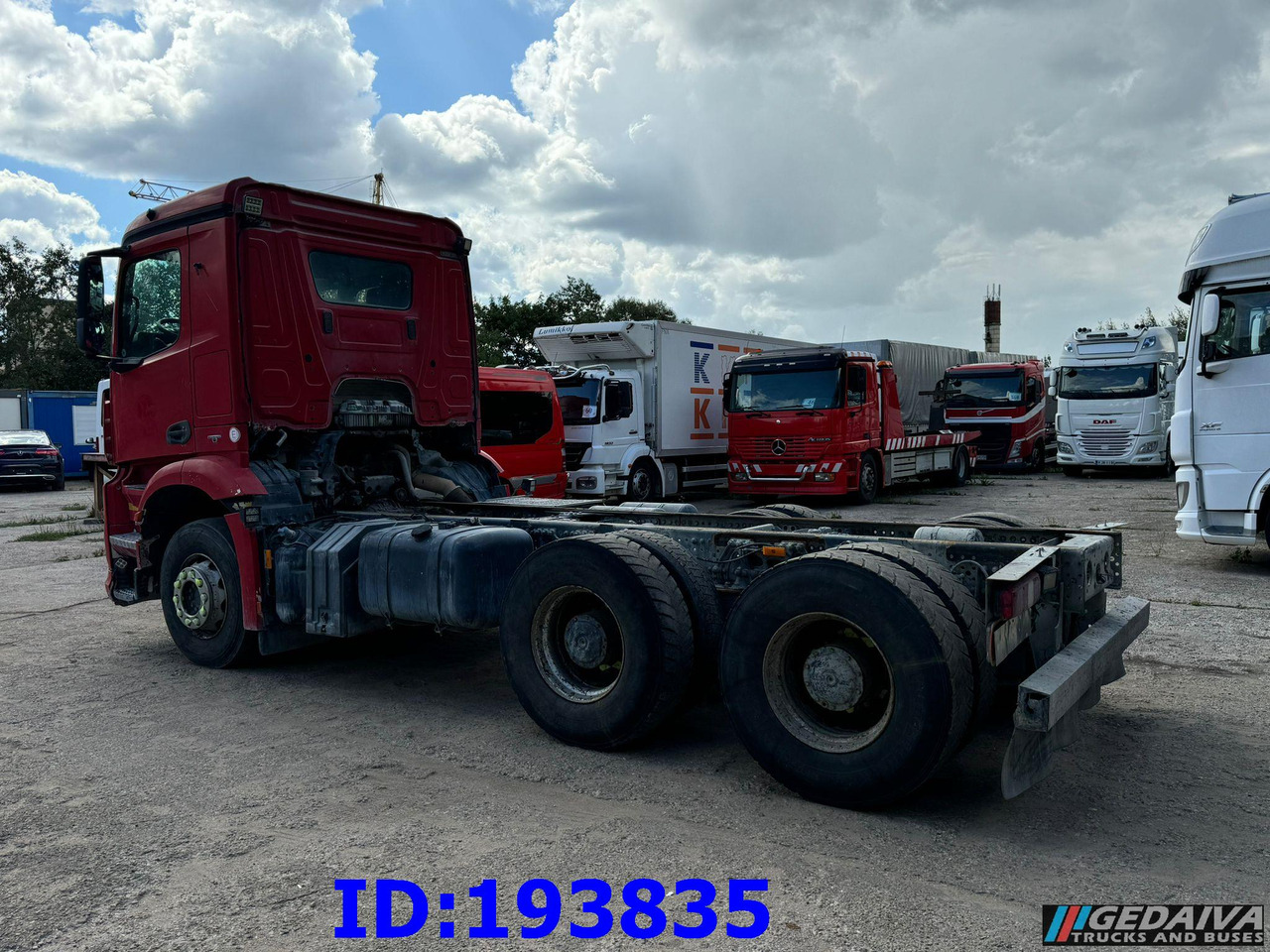 MERCEDES-BENZ Arocs 2840 6x4 Manual Euro6 - Грузовик-шасси: фото 5 MERCEDES-BENZ Arocs 2840 6x4 Manual Euro6 - Грузовик-шасси: фото 5