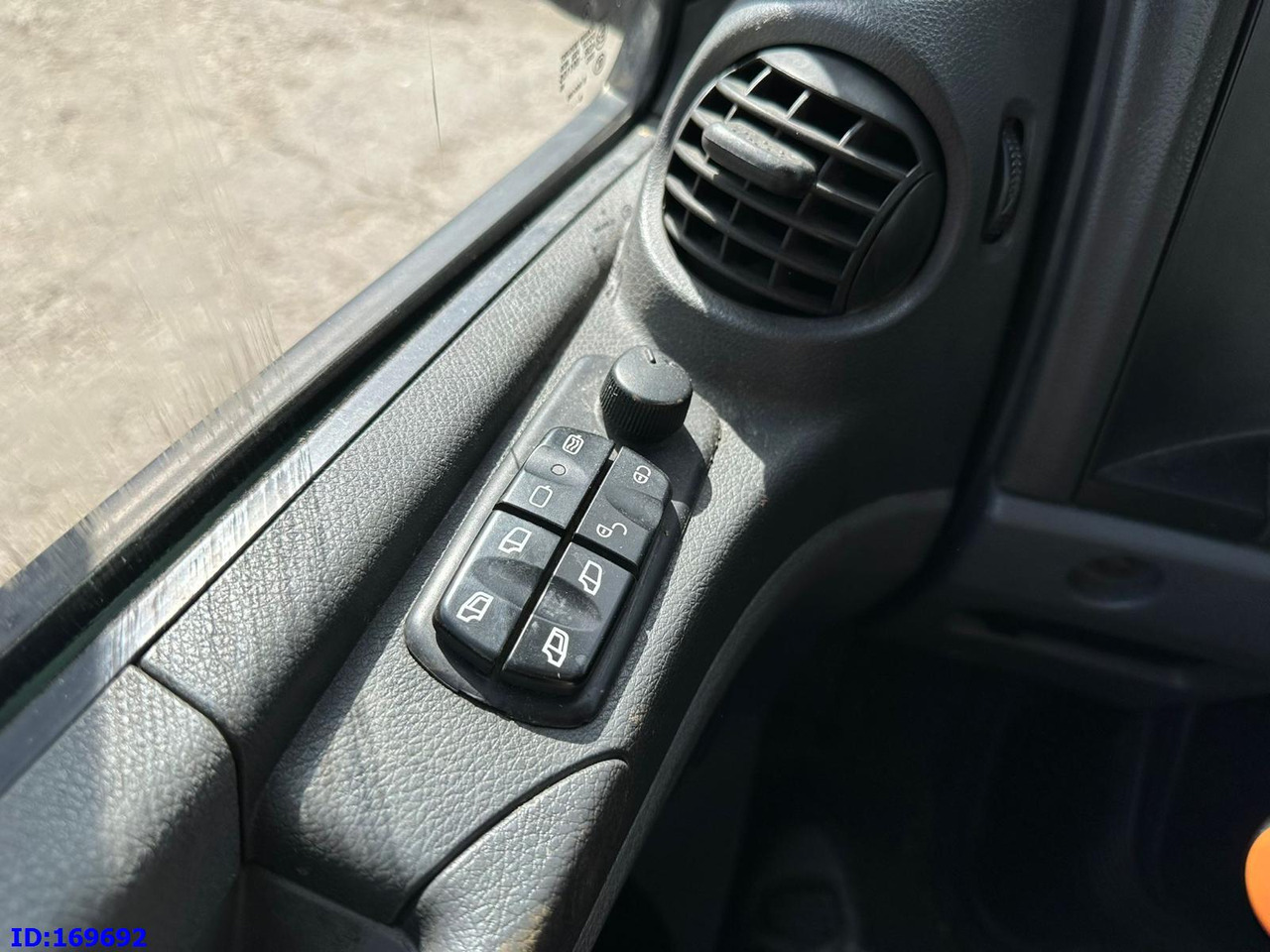 Рефрижератор MERCEDES-BENZ Atego 1218 - Euro5: фото 18 Рефрижератор MERCEDES-BENZ Atego 1218 - Euro5: фото 18