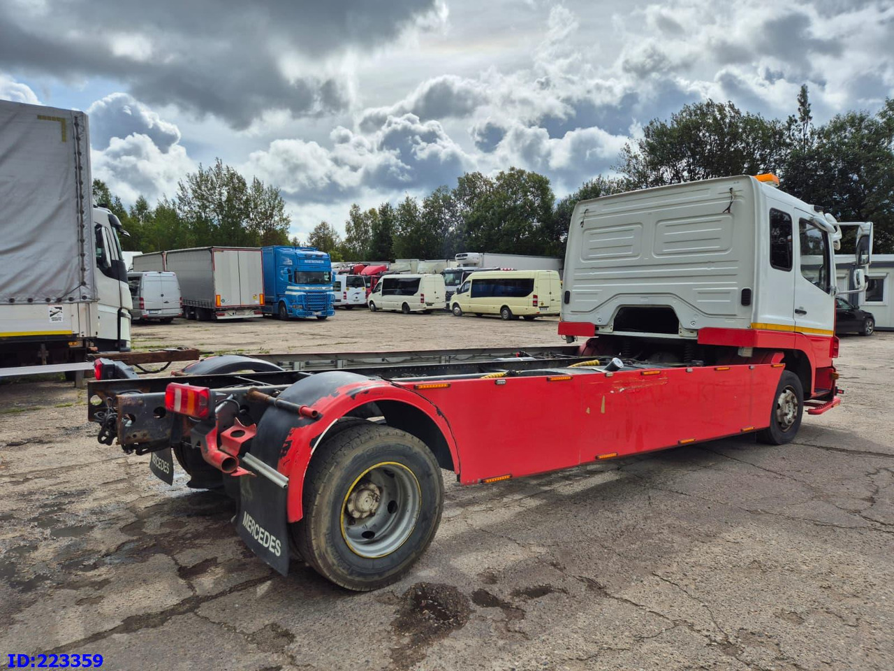 MERCEDES-BENZ Atego 1224 - Грузовик-шасси: фото 4 MERCEDES-BENZ Atego 1224 - Грузовик-шасси: фото 4