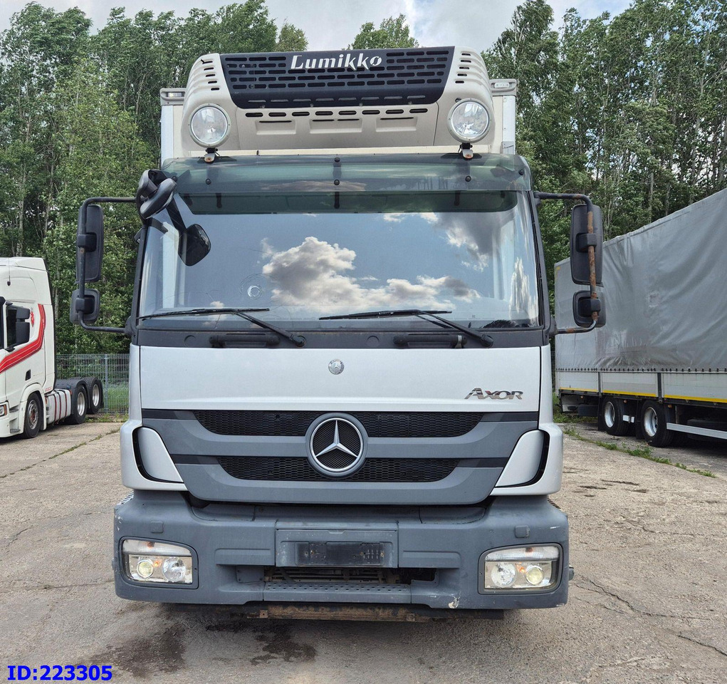 MERCEDES-BENZ Axor 1829 Euro5 Manual + Tail lift - Рефрижератор: фото 2 MERCEDES-BENZ Axor 1829 Euro5 Manual + Tail lift - Рефрижератор: фото 2