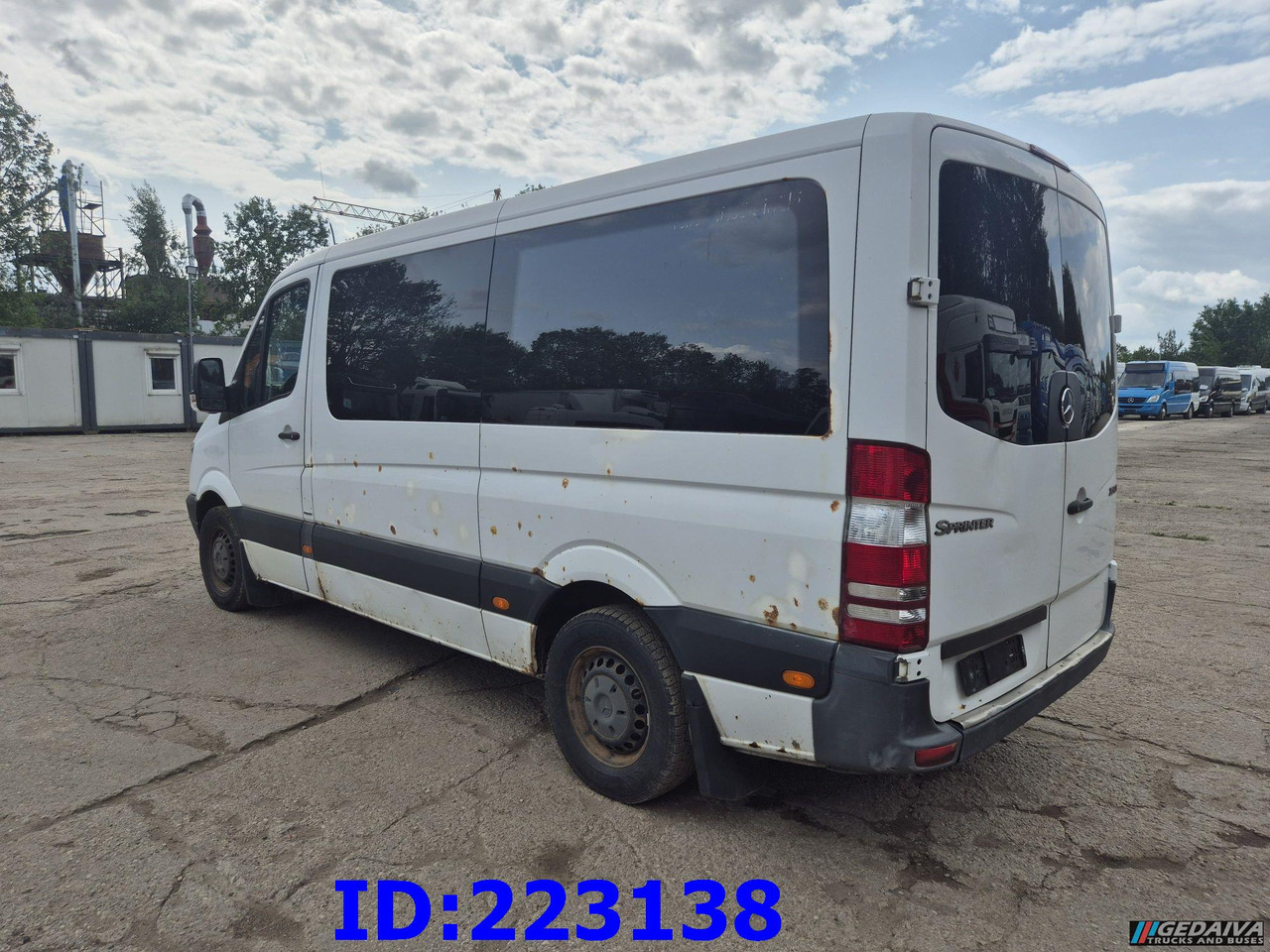 MERCEDES-BENZ Sprinter 213 - Euro5 - Туристический автобус: фото 4 MERCEDES-BENZ Sprinter 213 - Euro5 - Туристический автобус: фото 4