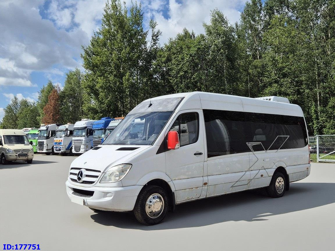 MERCEDES-BENZ Sprinter 518 - VIP - 17-seater - Микроавтобус, Пассажирский фургон: фото 1 MERCEDES-BENZ Sprinter 518 - VIP - 17-seater - Микроавтобус, Пассажирский фургон: фото 1