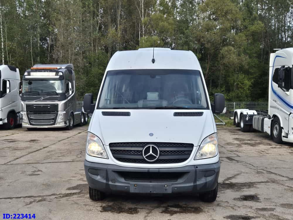 MERCEDES-BENZ Sprinter 519 VIP - 17 Seater Euro5 - Туристический автобус: фото 2 MERCEDES-BENZ Sprinter 519 VIP - 17 Seater Euro5 - Туристический автобус: фото 2