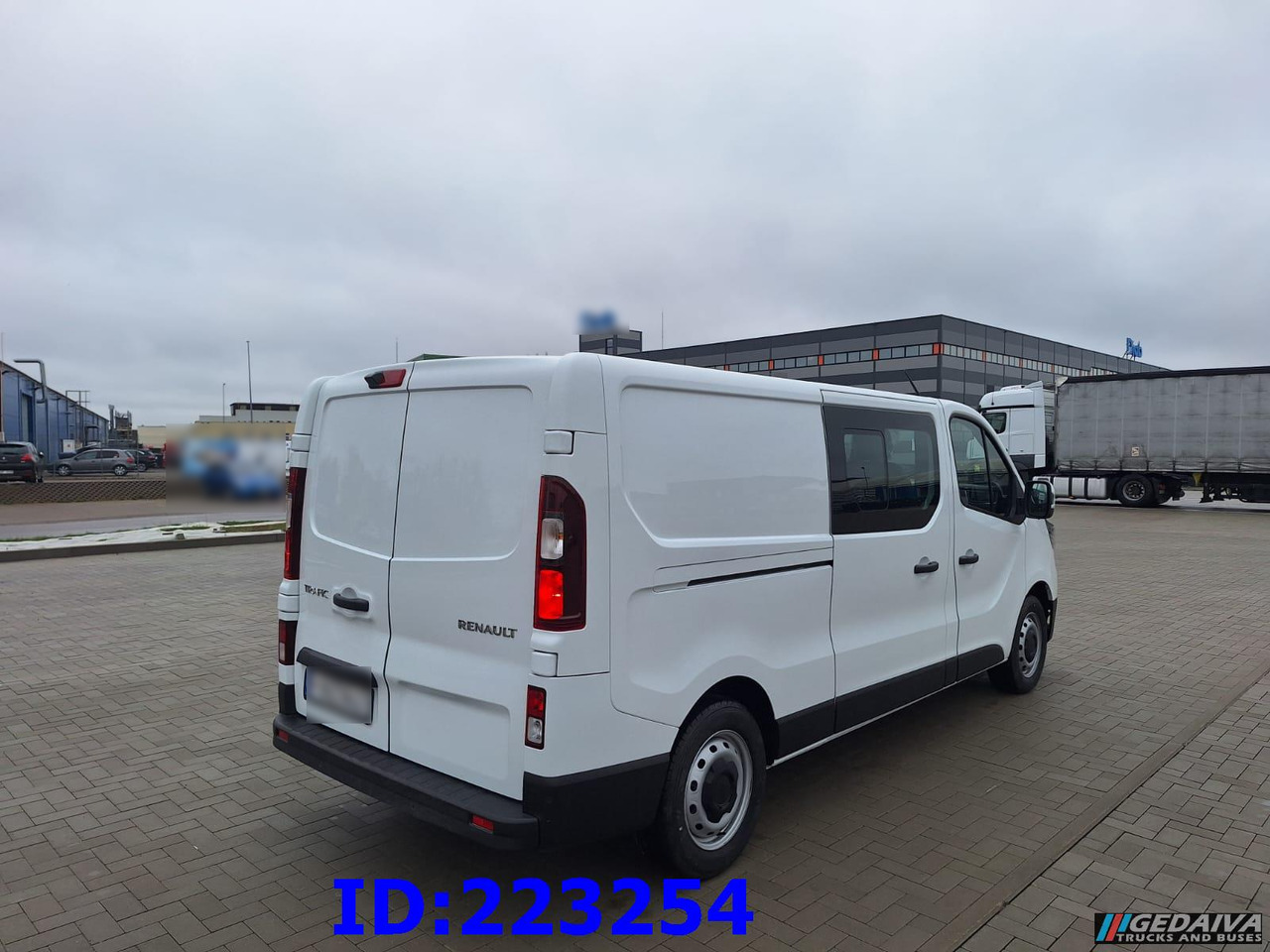 RENAULT Trafic NEW 2025 - Грузопассажирский фургон: фото 4 RENAULT Trafic NEW 2025 - Грузопассажирский фургон: фото 4