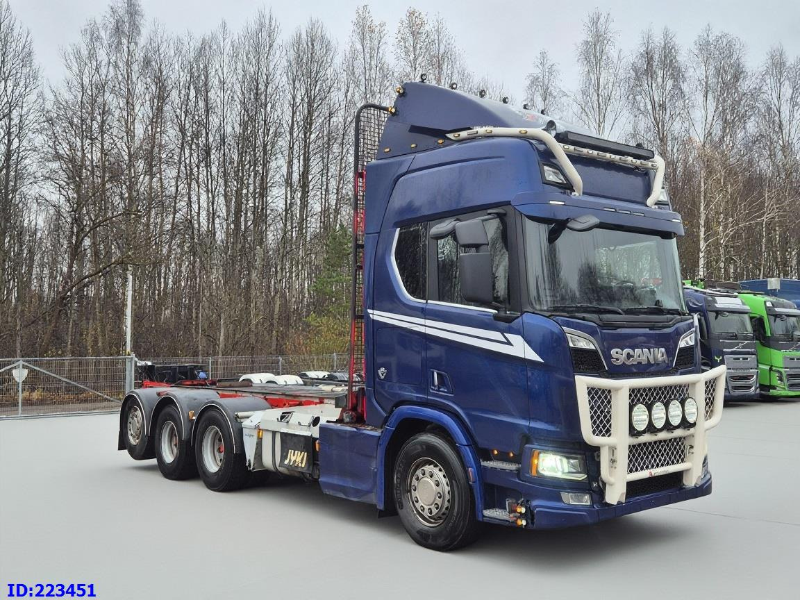 SCANIA R650 Full air 8x4 Steering axle (3 pedal) - Грузовик-шасси: фото 4 SCANIA R650 Full air 8x4 Steering axle (3 pedal) - Грузовик-шасси: фото 4