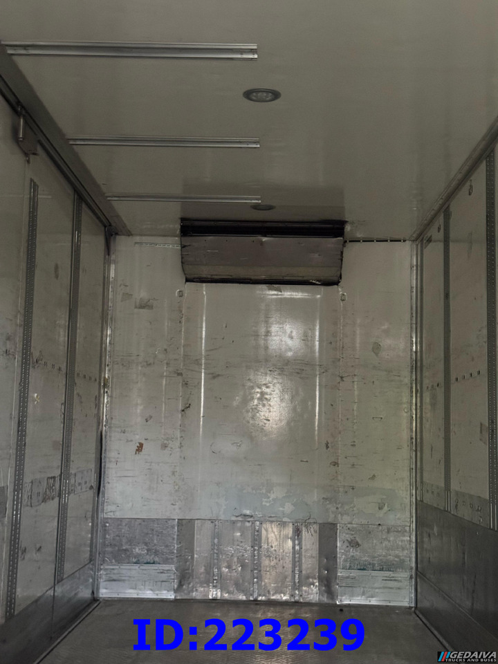 THERMO KING T-1000R - Холодильная установка: фото 5 THERMO KING T-1000R - Холодильная установка: фото 5