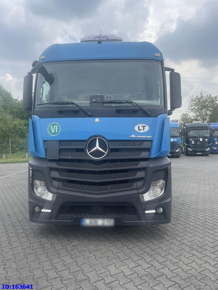 MERCEDES-BENZ Actros 1842 - Mega- Euro6 - Тягач: фото 2 MERCEDES-BENZ Actros 1842 - Mega- Euro6 - Тягач: фото 2