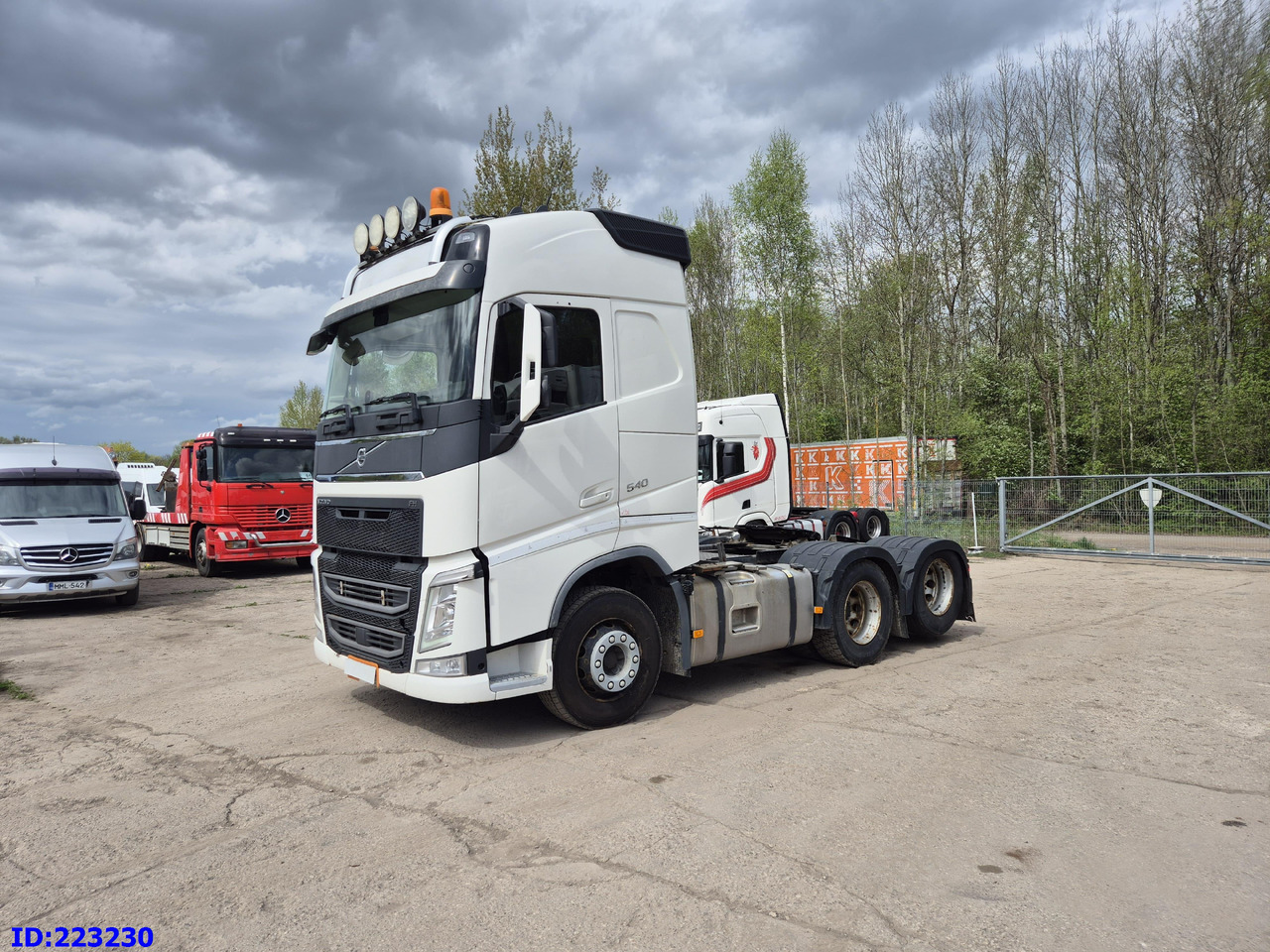VOLVO FH13 540HP 6x2 (10 tyre) - Тягач: фото 1 VOLVO FH13 540HP 6x2 (10 tyre) - Тягач: фото 1