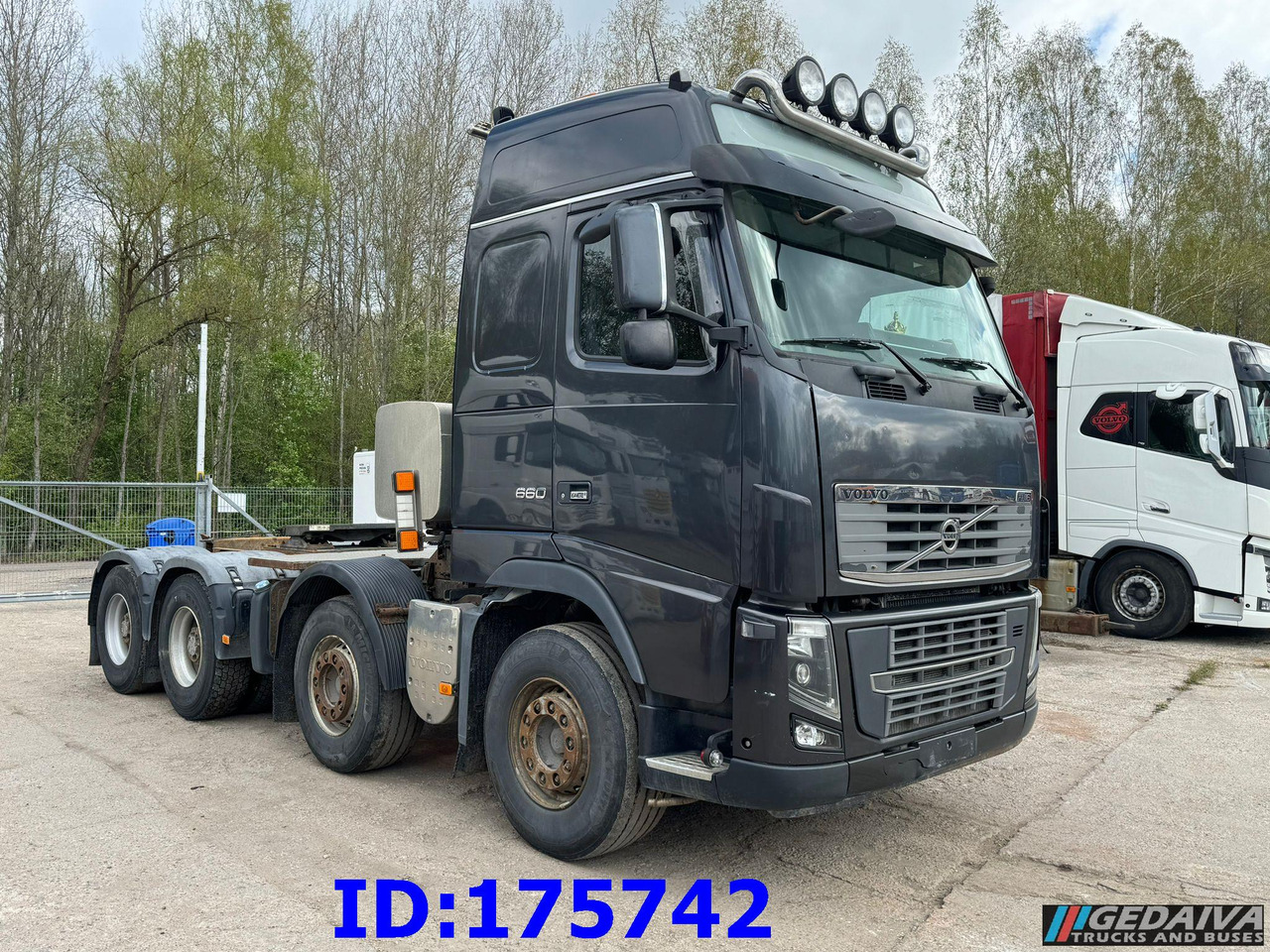 VOLVO FH16 660HP 8x4 - Тягач: фото 4 VOLVO FH16 660HP 8x4 - Тягач: фото 4