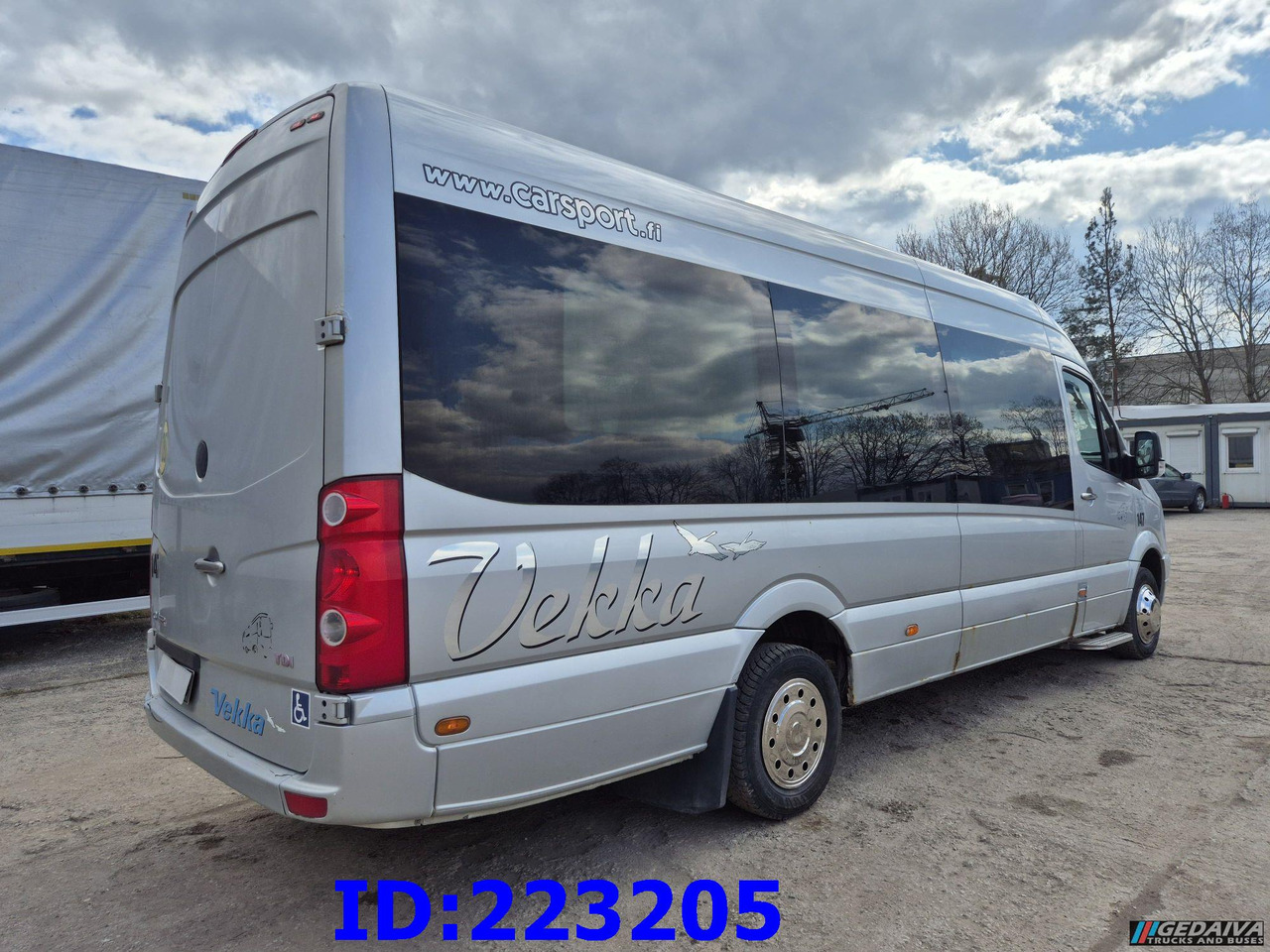 VOLKSWAGEN Crafter VIP - 17-seats - Euro5 - Туристический автобус: фото 5 VOLKSWAGEN Crafter VIP - 17-seats - Euro5 - Туристический автобус: фото 5