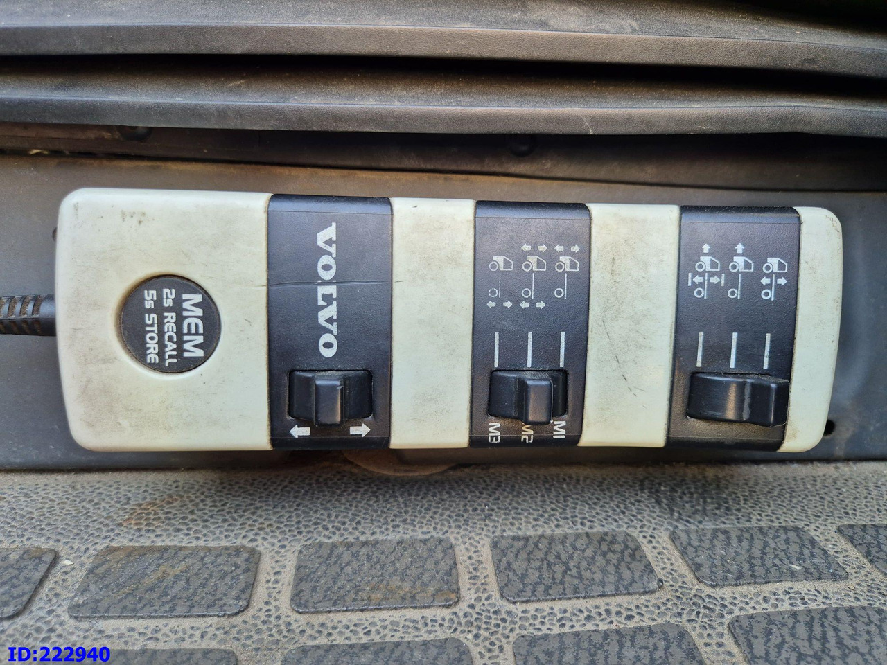 Грузовик бортовой/ Платформа VOLVO FH12 420HP + Crane Palfinger PK9501: фото 14