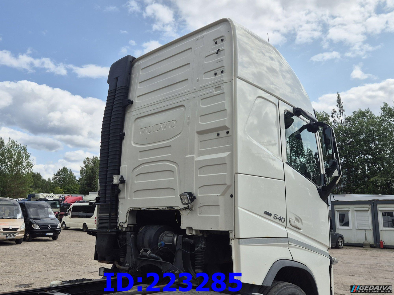 VOLVO FH13 540HP 6x2 (10 tyre) Euro6 - Грузовик-шасси: фото 5 VOLVO FH13 540HP 6x2 (10 tyre) Euro6 - Грузовик-шасси: фото 5