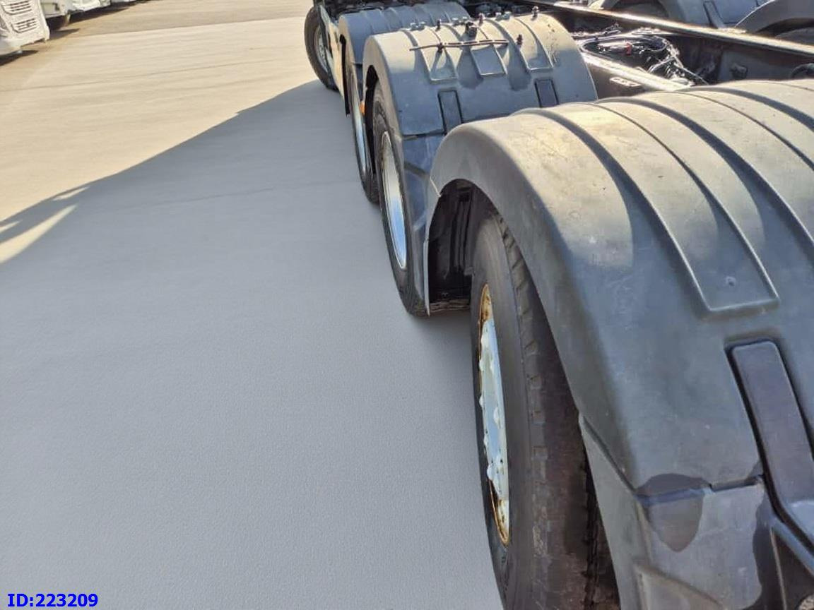 Грузовик-шасси VOLVO FH16 750HP 8x4 Steering axle: фото 8