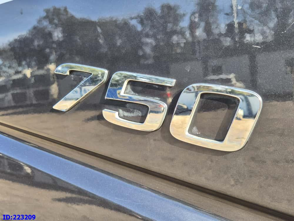 Грузовик-шасси VOLVO FH16 750HP 8x4 Steering axle: фото 9