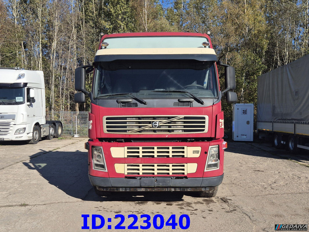VOLVO FM12 420HP 8x2 - Тросовый мультилифт: фото 2 VOLVO FM12 420HP 8x2 - Тросовый мультилифт: фото 2