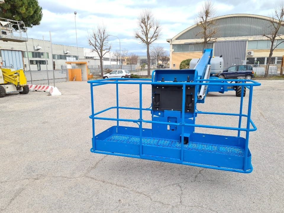 Телескопический подъемник Genie S125 4WD: фото 9
