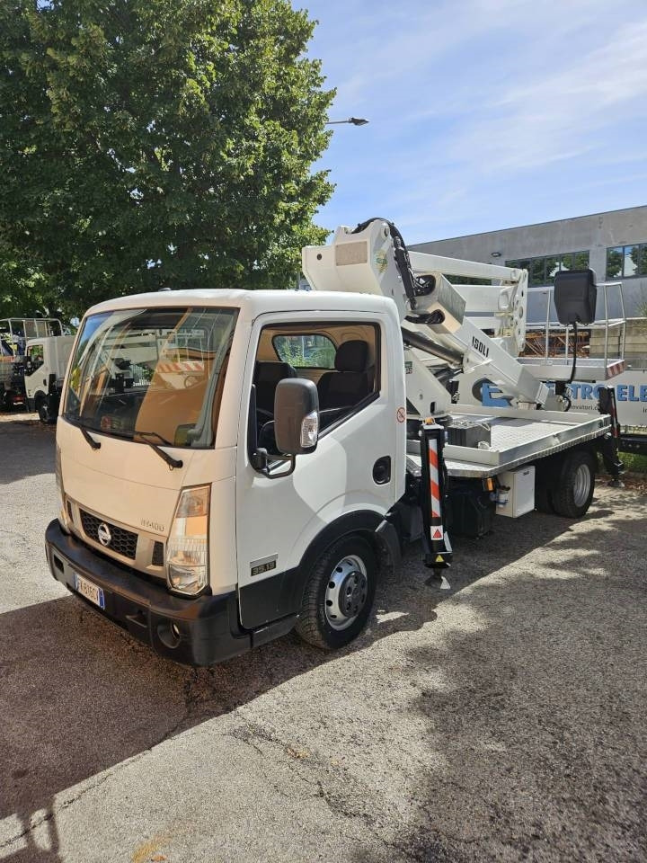 Isoli PNT 205 NH - Грузовик с подъемником: фото 3 Isoli PNT 205 NH - Грузовик с подъемником: фото 3