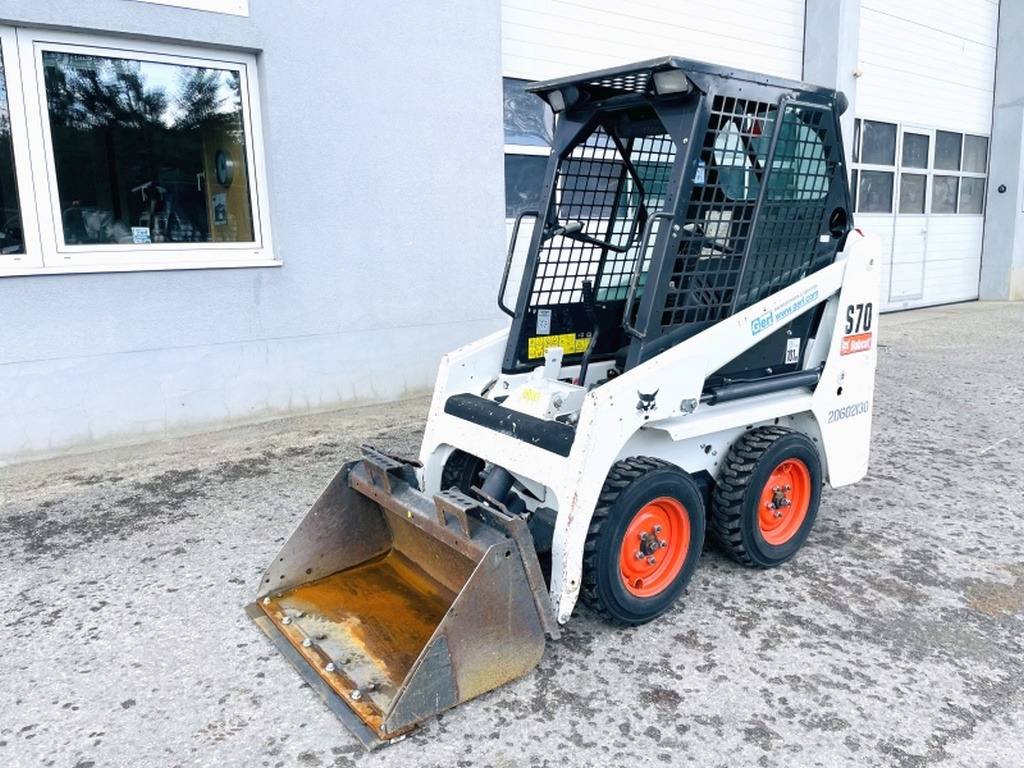 Bobcat S70 (4005) - Мини-погрузчик с бортовым поворотом: фото 5 Bobcat S70 (4005) - Мини-погрузчик с бортовым поворотом: фото 5