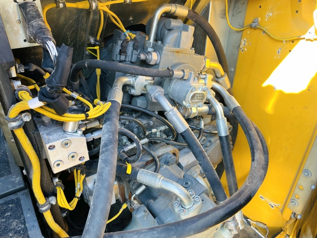 Гусеничный экскаватор Liebherr R976 HD (3946): фото 6 Гусеничный экскаватор Liebherr R976 HD (3946): фото 6