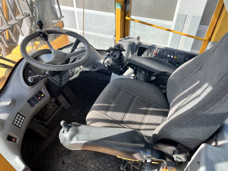 Колёсный погрузчик Volvo L 180 E HL (110814): фото 9