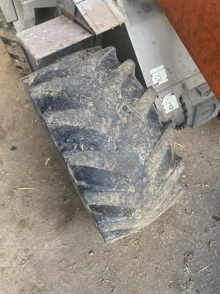 Atlas AR40 Agrar Highlift - Компактный фронтальный погрузчик: фото 4 Atlas AR40 Agrar Highlift - Компактный фронтальный погрузчик: фото 4