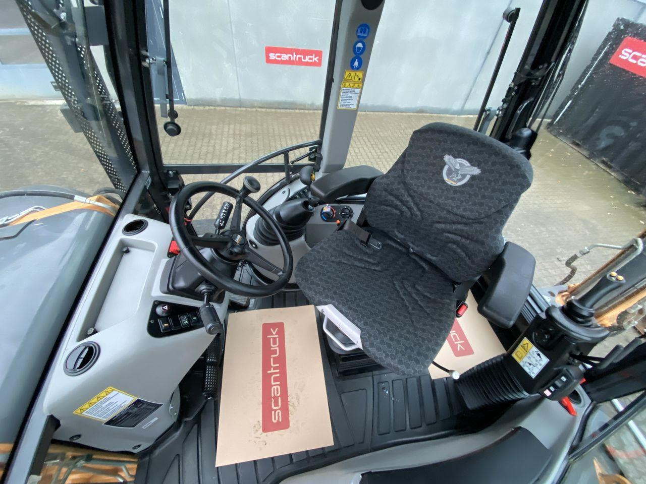 Case 695 ST - Экскаватор-погрузчик: фото 3 Case 695 ST - Экскаватор-погрузчик: фото 3