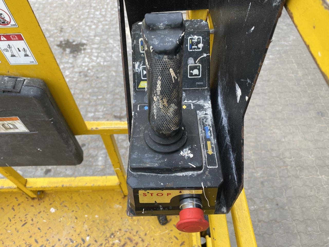 GMG 4046-ED 2.0 - Ножничный подъемник: фото 3 GMG 4046-ED 2.0 - Ножничный подъемник: фото 3