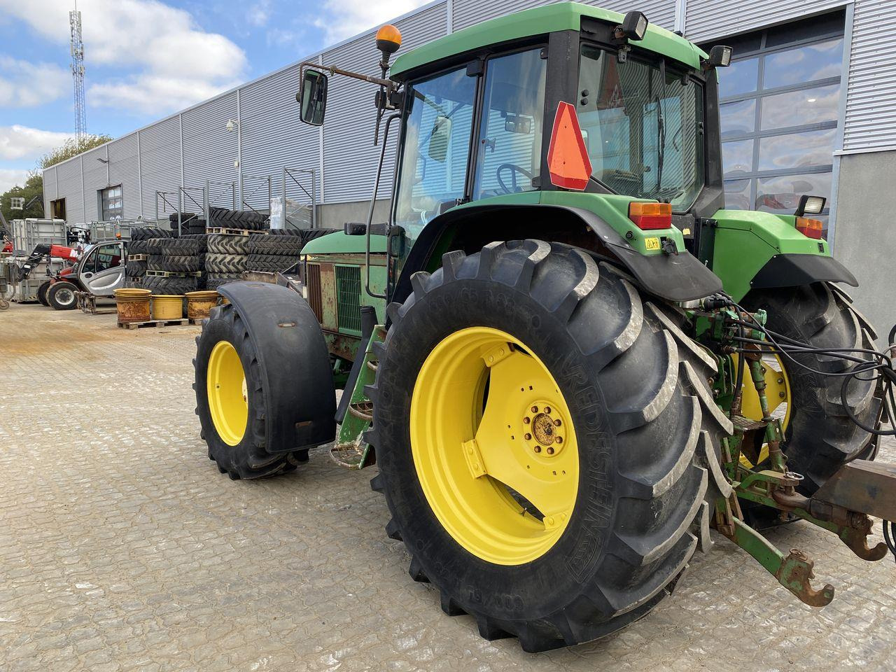 John Deere 6610 - Трактор: фото 2 John Deere 6610 - Трактор: фото 2