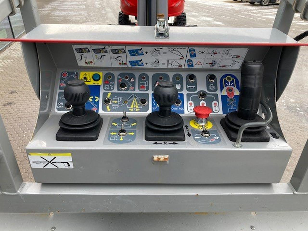 Manitou 280TJ - Коленчатый подъемник: фото 5 Manitou 280TJ - Коленчатый подъемник: фото 5