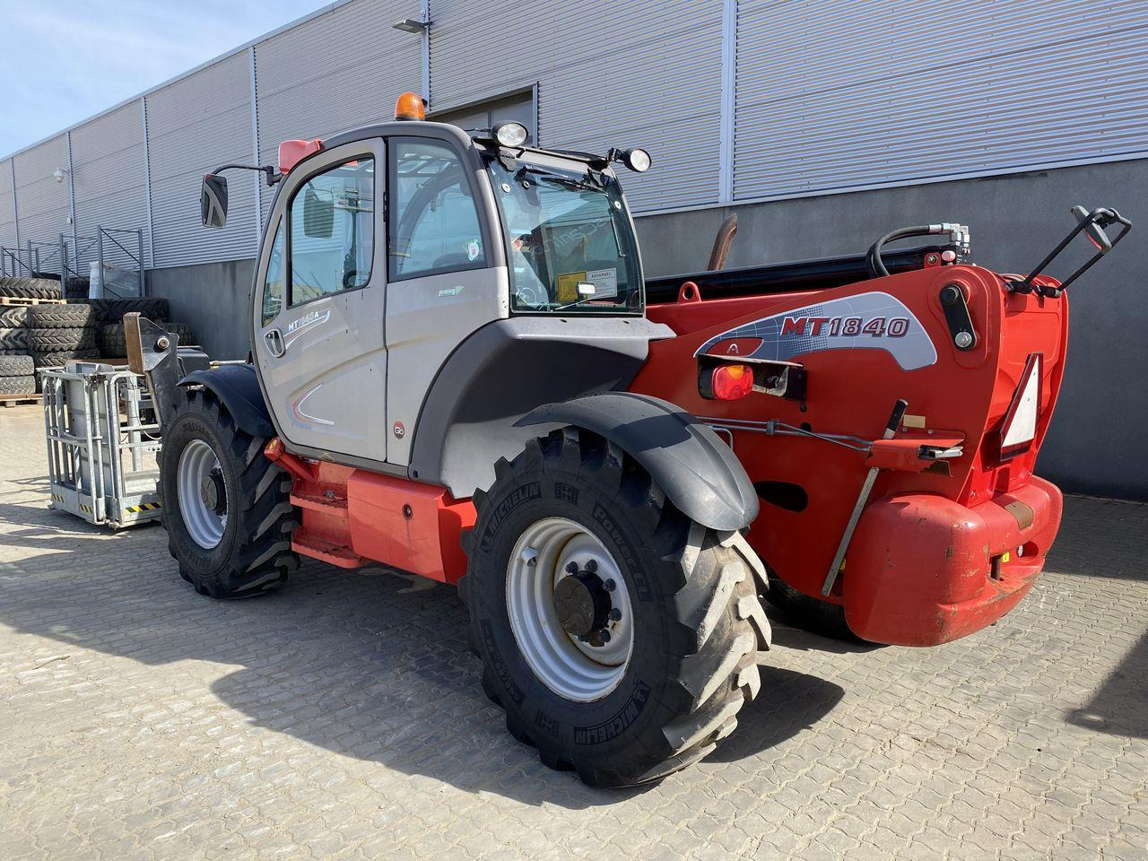 Manitou MT1840A ST3B - Телескопический погрузчик: фото 2 Manitou MT1840A ST3B - Телескопический погрузчик: фото 2