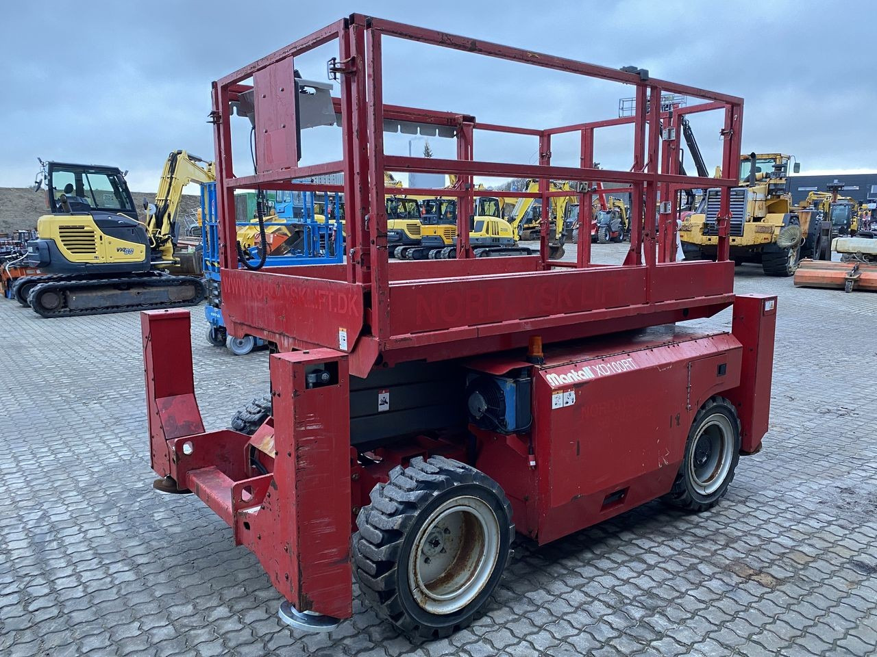 Mantall XD100RT - Ножничный подъемник: фото 1 Mantall XD100RT - Ножничный подъемник: фото 1