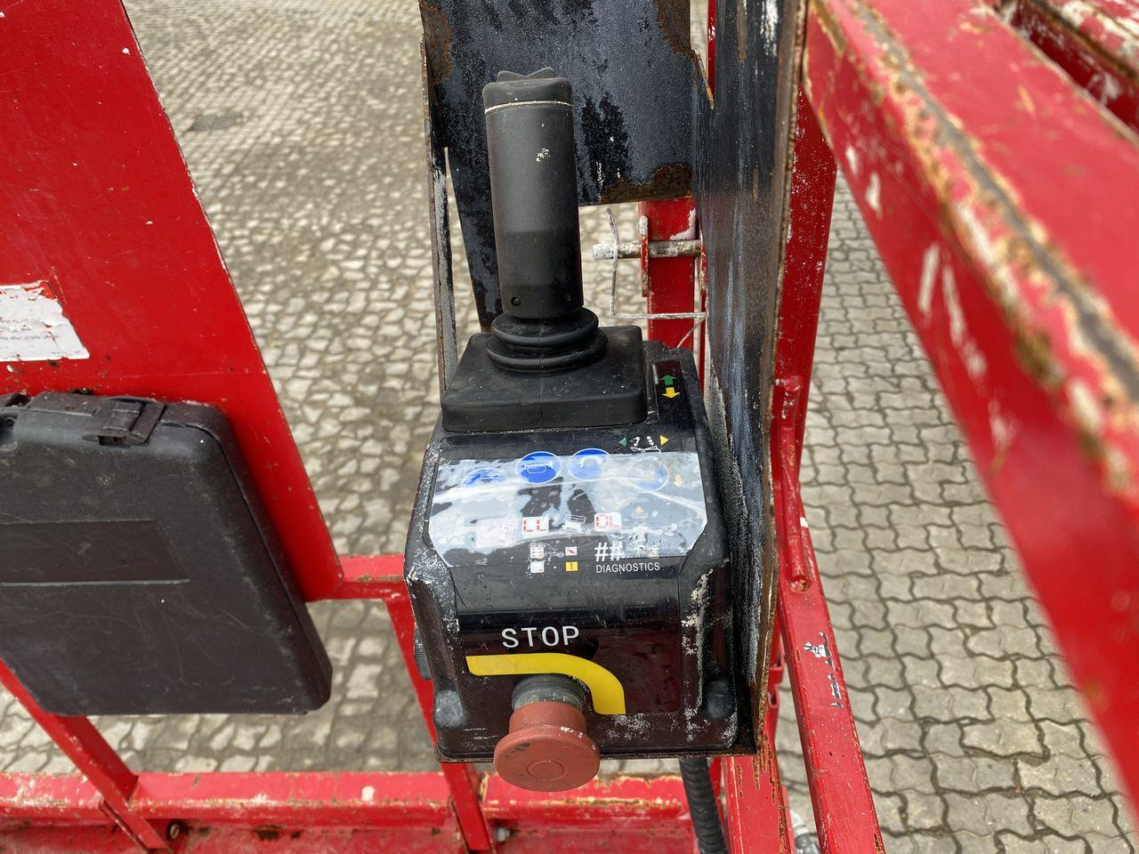 Mantall XE120W - Ножничный подъемник: фото 3 Mantall XE120W - Ножничный подъемник: фото 3