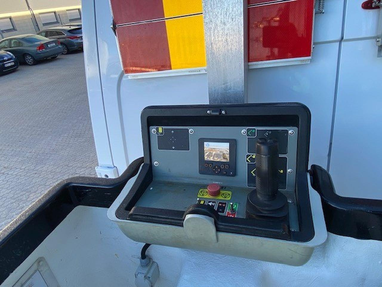 Versalift VTE 34-125 - Грузовик с подъемником: фото 5 Versalift VTE 34-125 - Грузовик с подъемником: фото 5