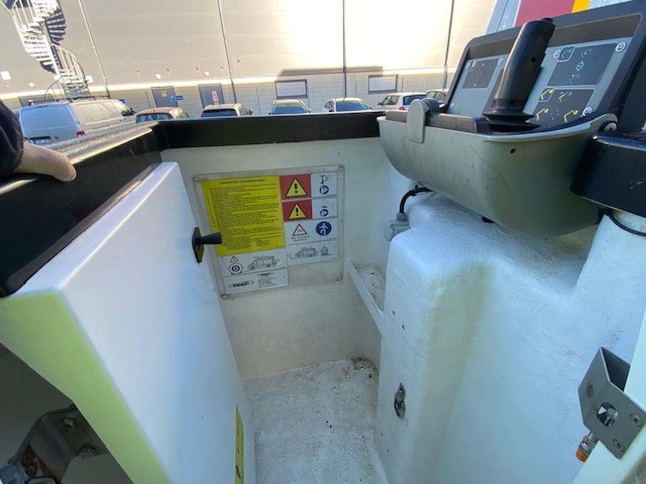 Versalift VTE 34-125 - Грузовик с подъемником: фото 3 Versalift VTE 34-125 - Грузовик с подъемником: фото 3