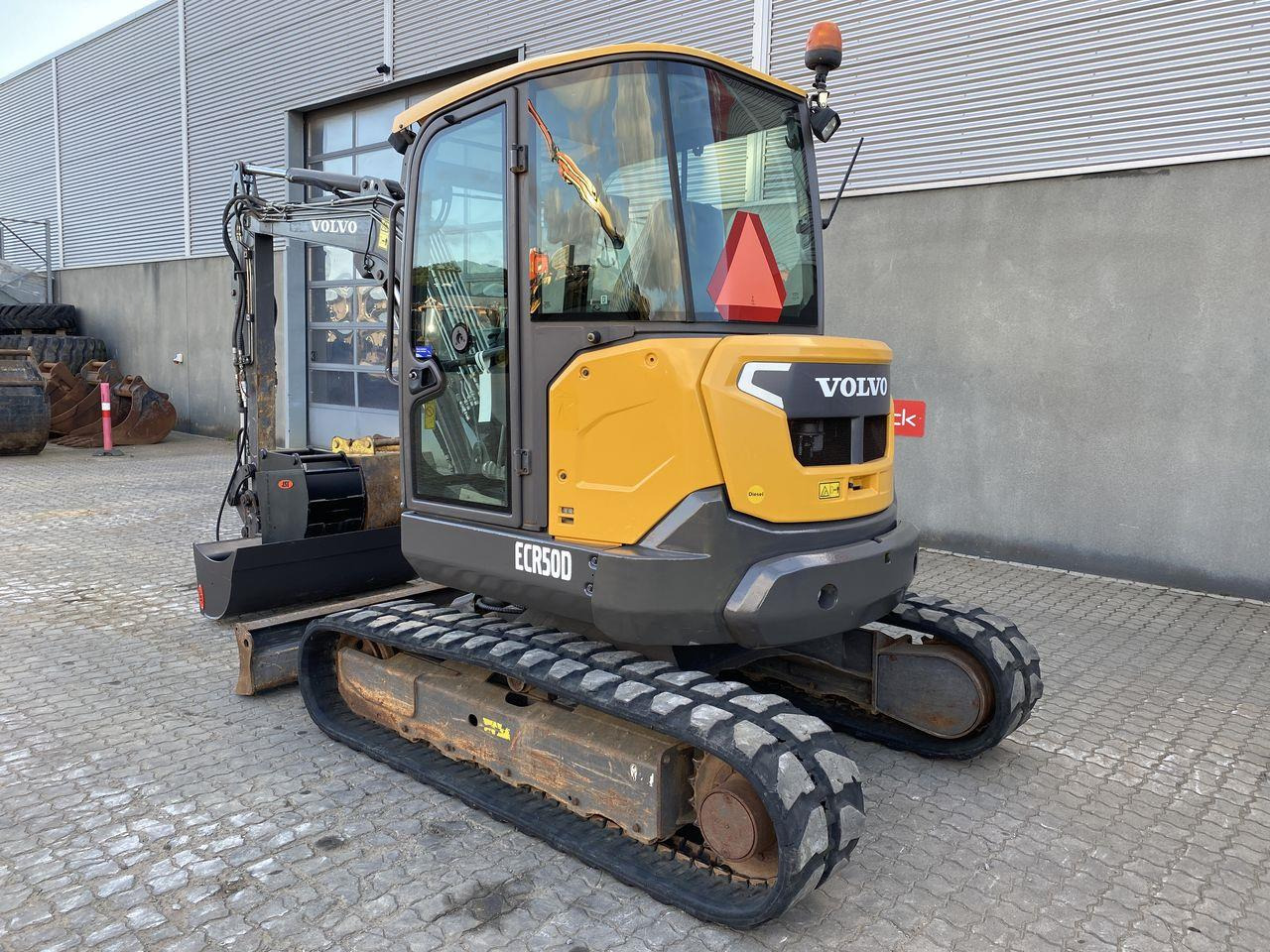 Volvo ECR50 - Мини-экскаватор: фото 2 Volvo ECR50 - Мини-экскаватор: фото 2