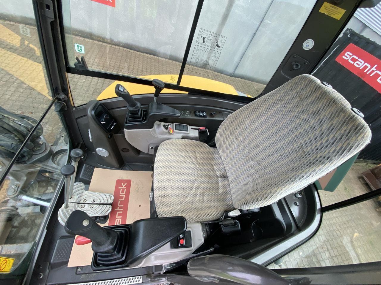Volvo ECR50 - Мини-экскаватор: фото 3 Volvo ECR50 - Мини-экскаватор: фото 3