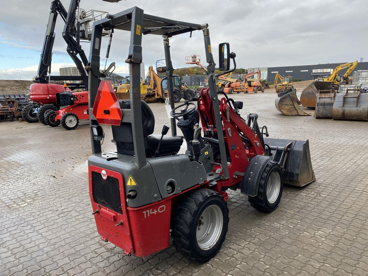 Weidemann 1140 - Компактный фронтальный погрузчик: фото 4 Weidemann 1140 - Компактный фронтальный погрузчик: фото 4