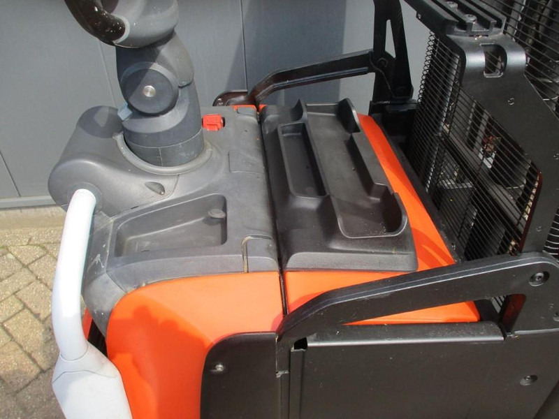 BT SPE 200L - Тележка: фото 5 BT SPE 200L - Тележка: фото 5