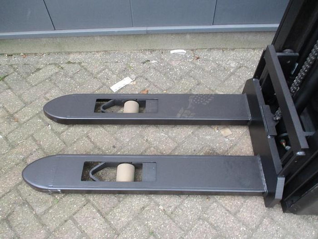 Штабелер BT SWE 120: фото 6