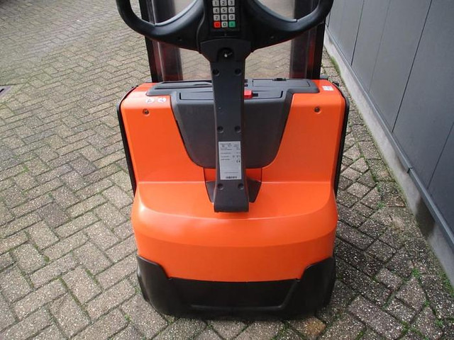 Штабелер BT SWE 120: фото 7