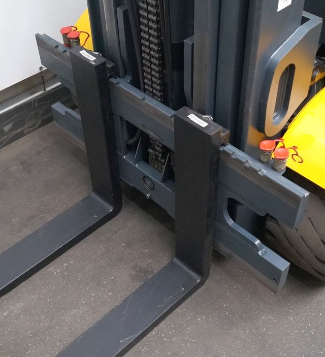 Jungheinrich EFG550 - Электропогрузчик: фото 3 Jungheinrich EFG550 - Электропогрузчик: фото 3