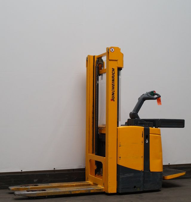 Jungheinrich ERCz14 - Штабелер: фото 1 Jungheinrich ERCz14 - Штабелер: фото 1